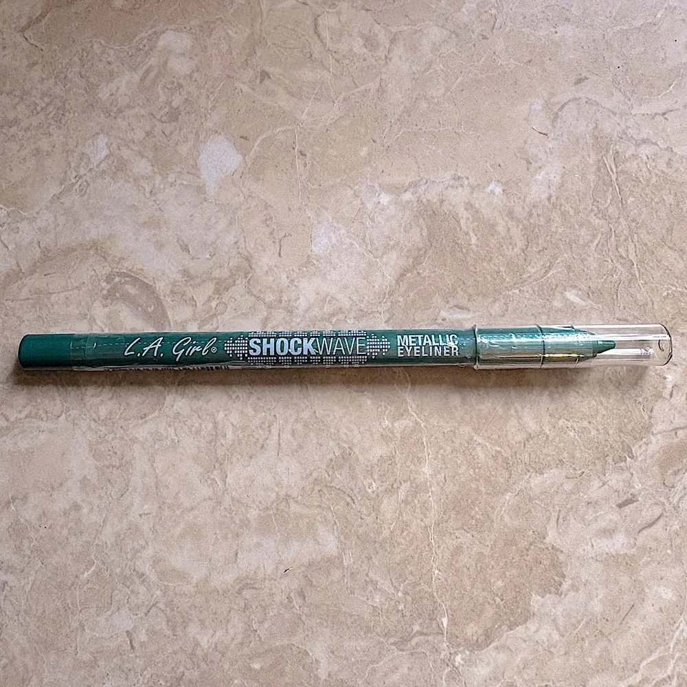 L.A. Girl Shockwave Metallic Green Eyeliner Dragon NEW, FACTORY SEALED